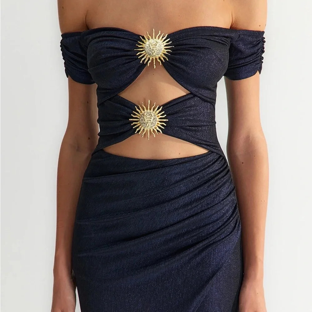 Long Navy Gown w/ Gold Sun Accents, size XXS/XS - Picture 3 of 7